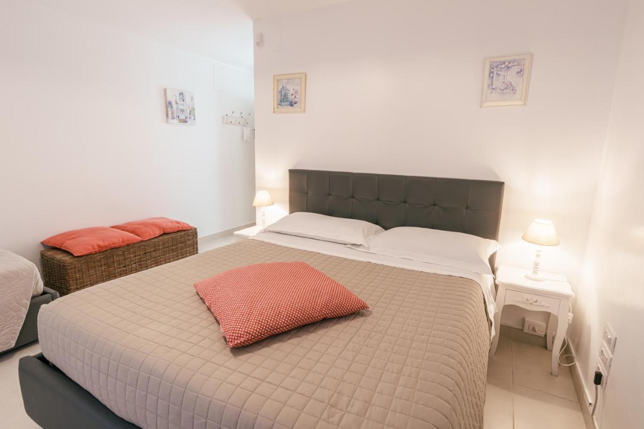 ホテル La Terrazza Sulla Rupe Relais オストゥーニ エクステリア 写真
