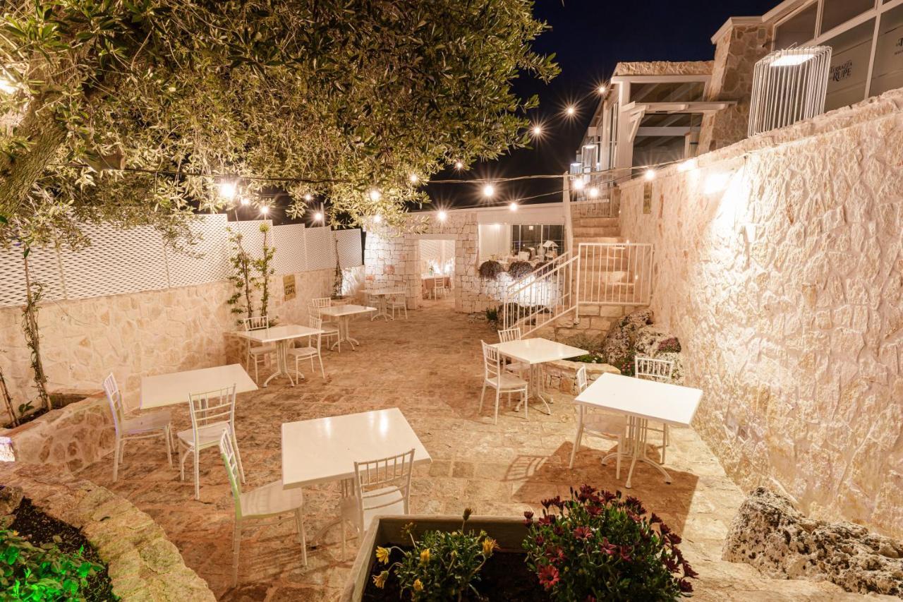 ホテル La Terrazza Sulla Rupe Relais オストゥーニ エクステリア 写真