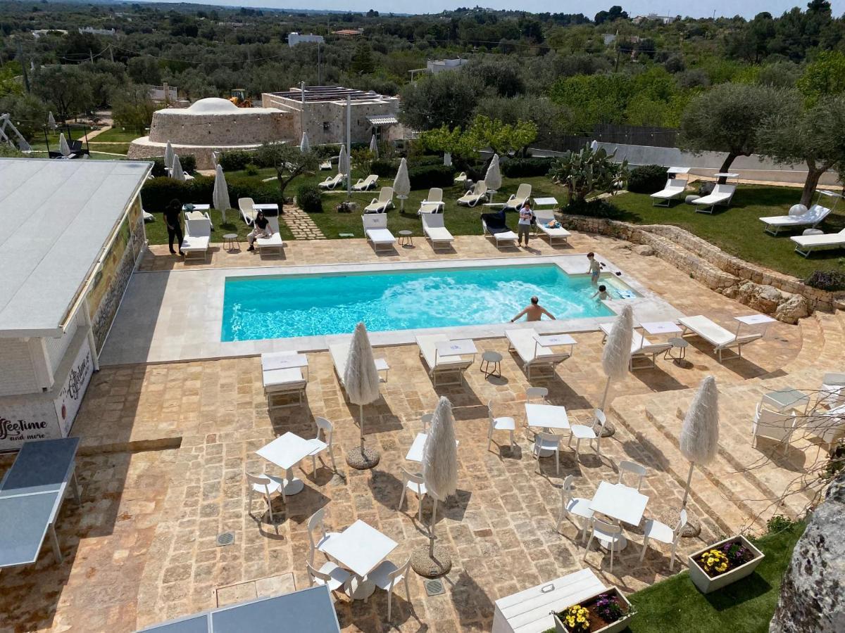 ホテル La Terrazza Sulla Rupe Relais オストゥーニ エクステリア 写真