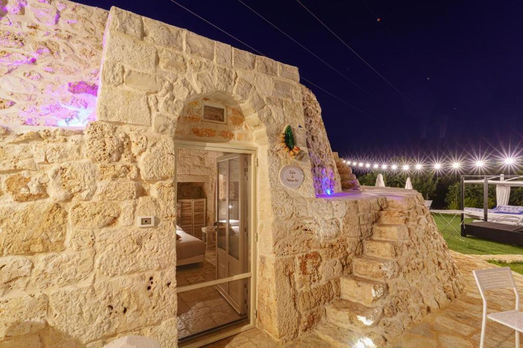 ホテル La Terrazza Sulla Rupe Relais オストゥーニ エクステリア 写真