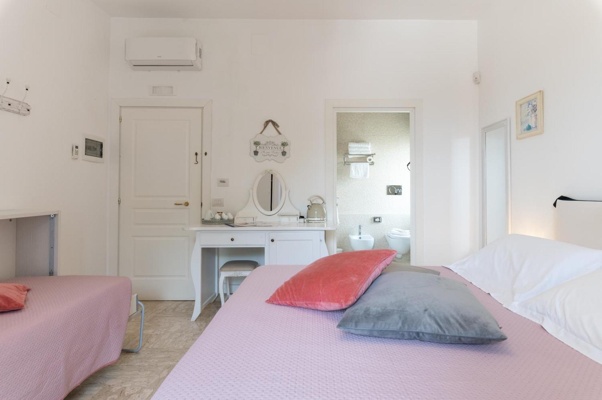 ホテル La Terrazza Sulla Rupe Relais オストゥーニ エクステリア 写真